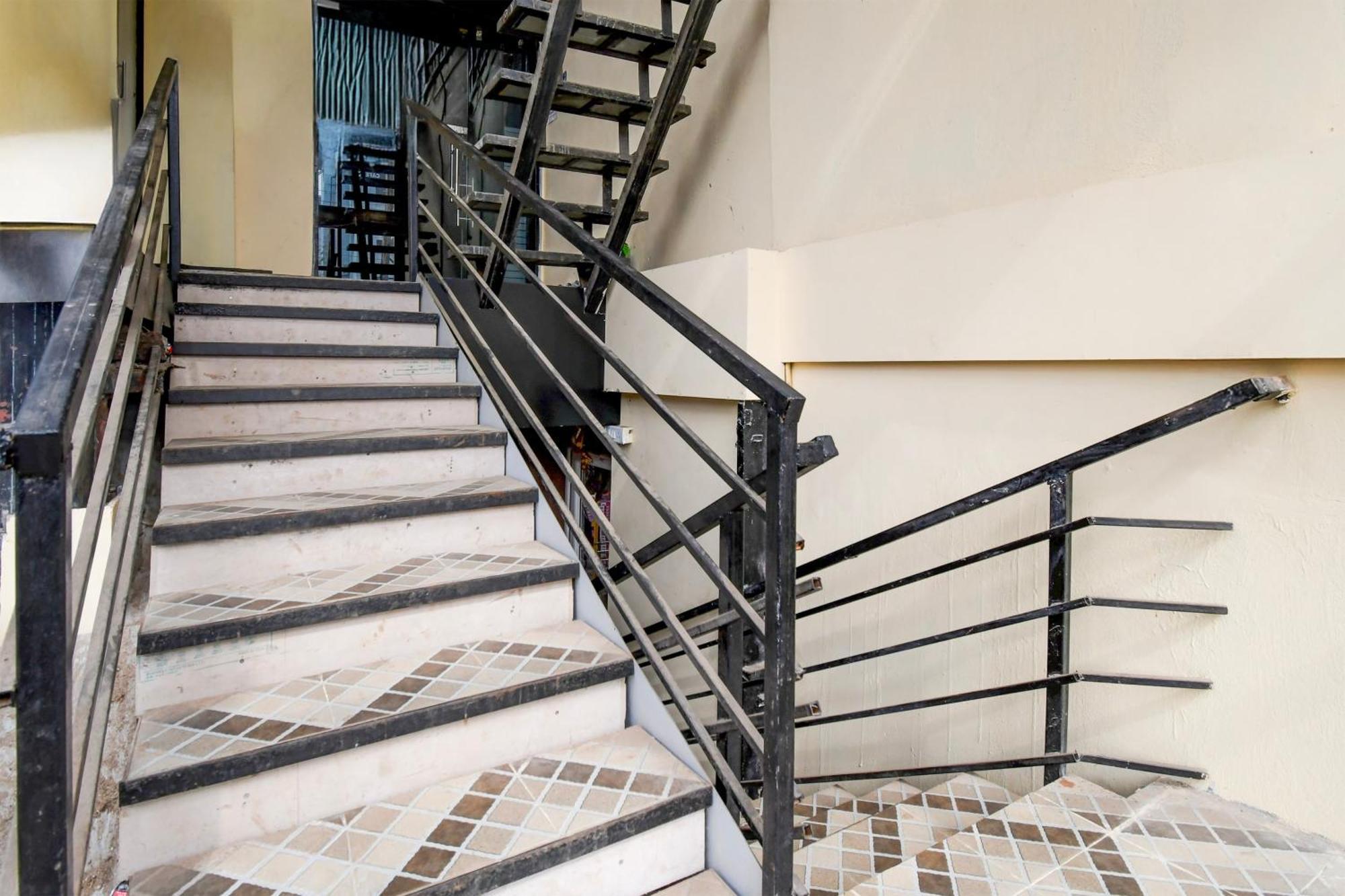 Super Hotel O Pra Guest House Бхубанешвар Екстериор снимка